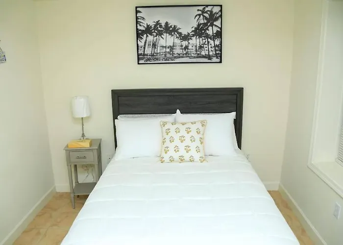 Private Room With Private Bathroom Centrally Located